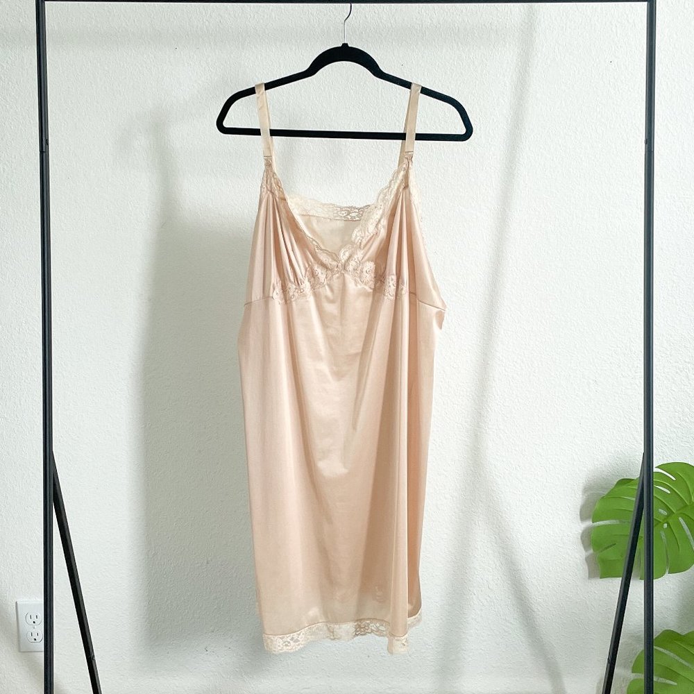 Plus Size Vintage Lingerie Lace Slip Dress - VASSARETTE UNDERNEATH-IT-ALL